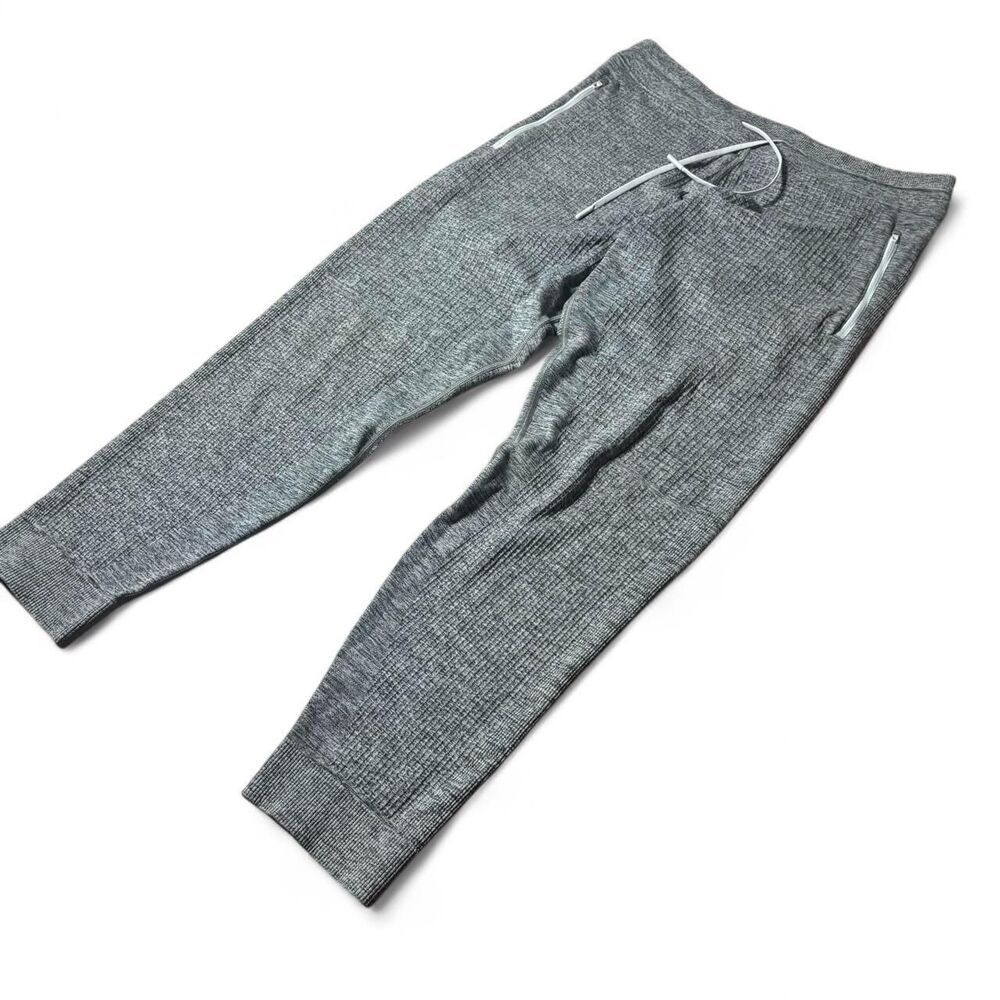 Lululemon Men's Grey Joggers-tracksuits